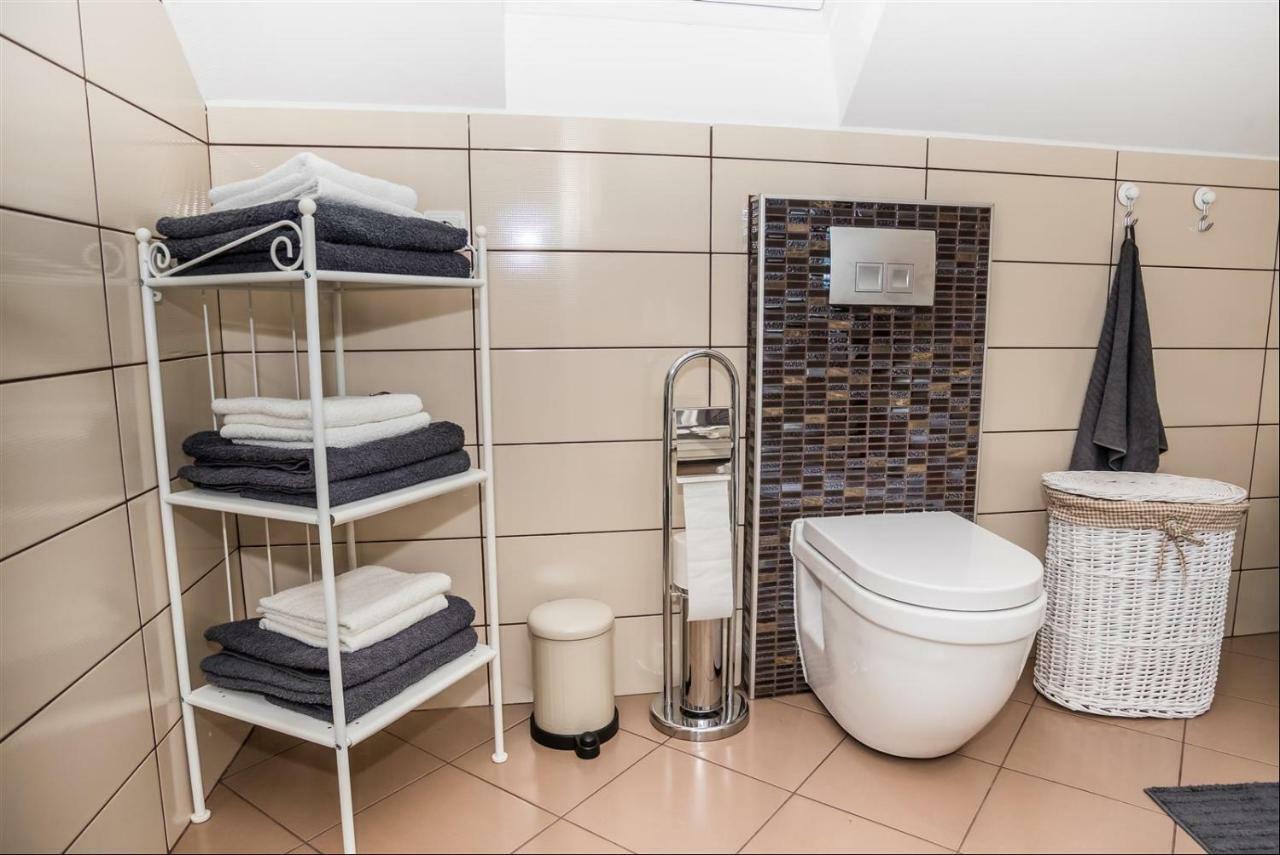 Apartman Hubertus 5* Vagovina ภายนอก รูปภาพ
