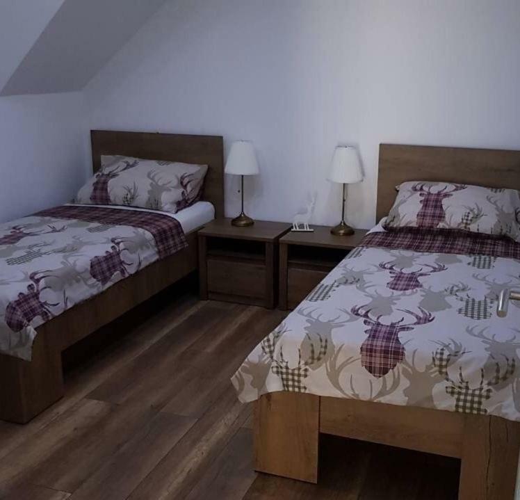 Apartman Hubertus 5* Vagovina ภายนอก รูปภาพ